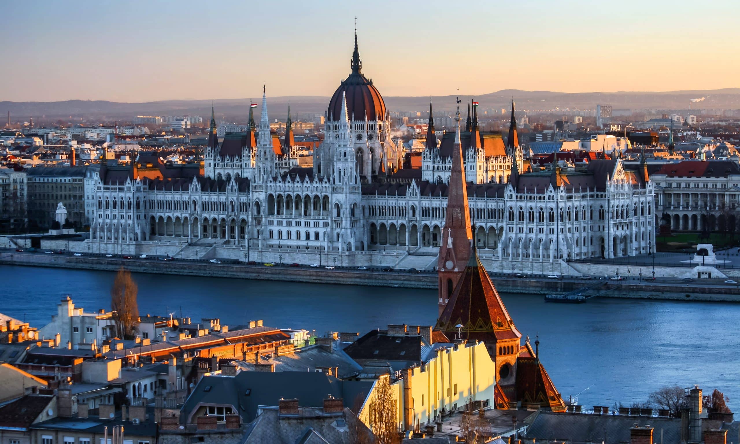 Budapest_Hungarian_Parliament_31363963556-scaled